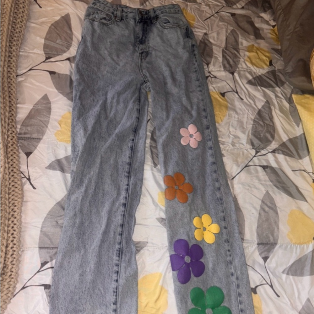 90’s boyfriend flower jeans from pacsun size 24